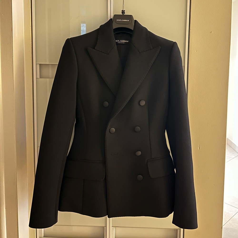 Double-breasted wool Dolce jacket with padded sides SIZE 40 ITALIAN